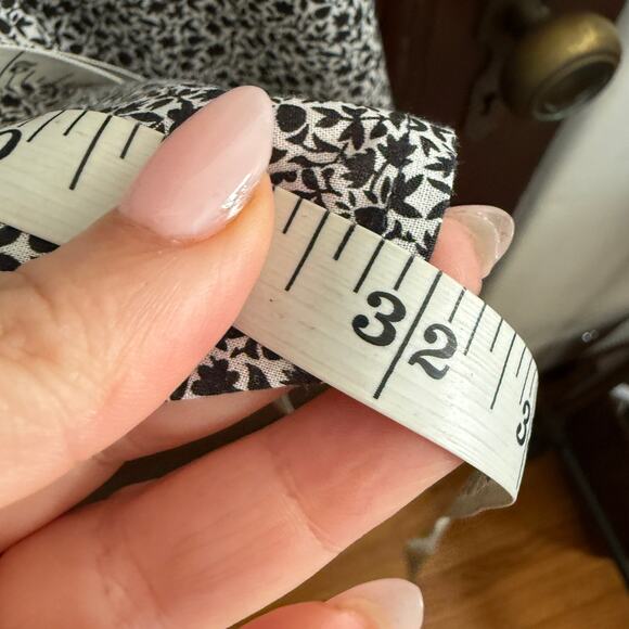 JOHN VARVATOS | Blue and White Floral Printed  Short Sleeve Button Down Shirt XL - Picture 7 of 7